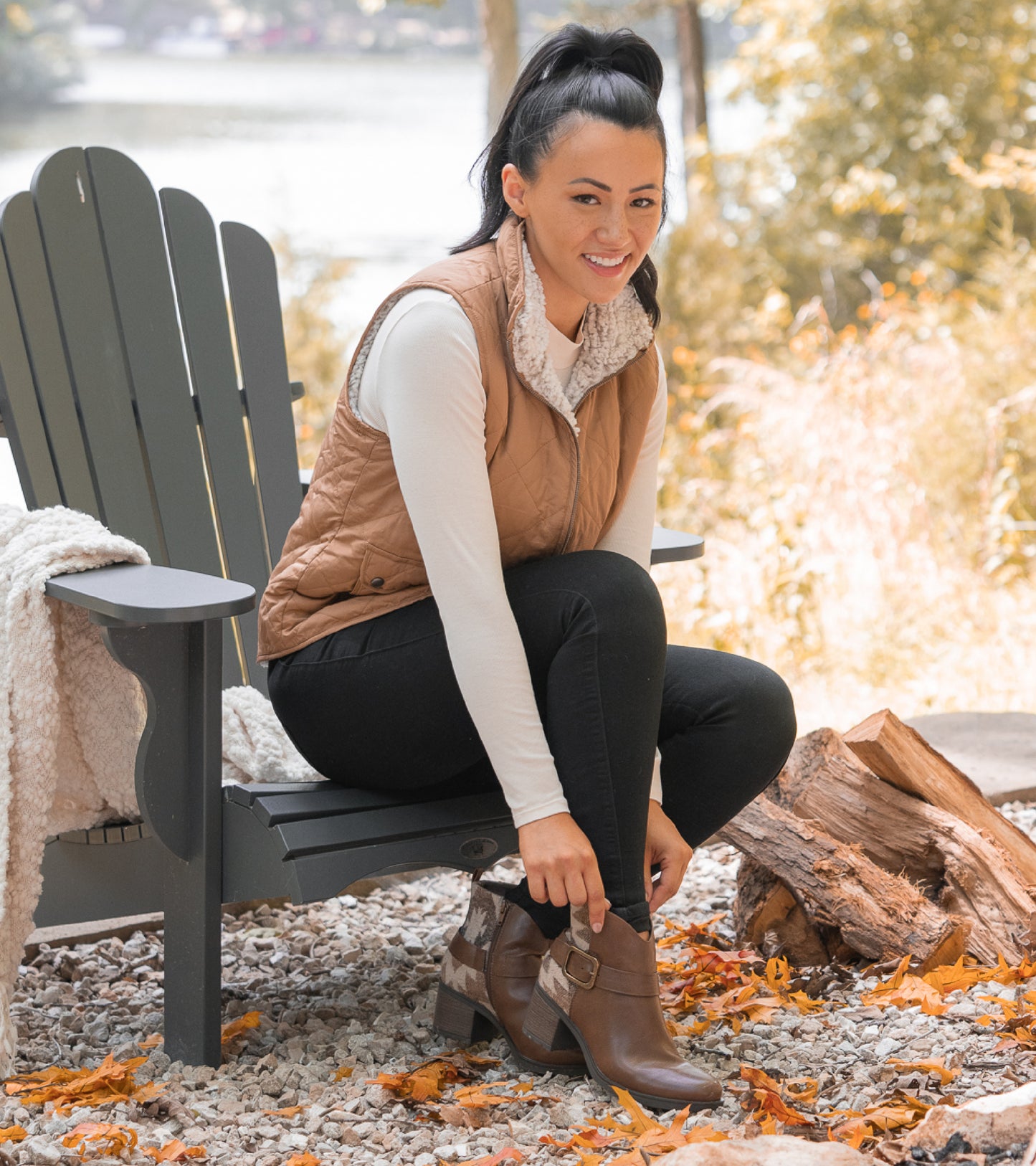 Colorado - Dark Brown - Lifestyle Image