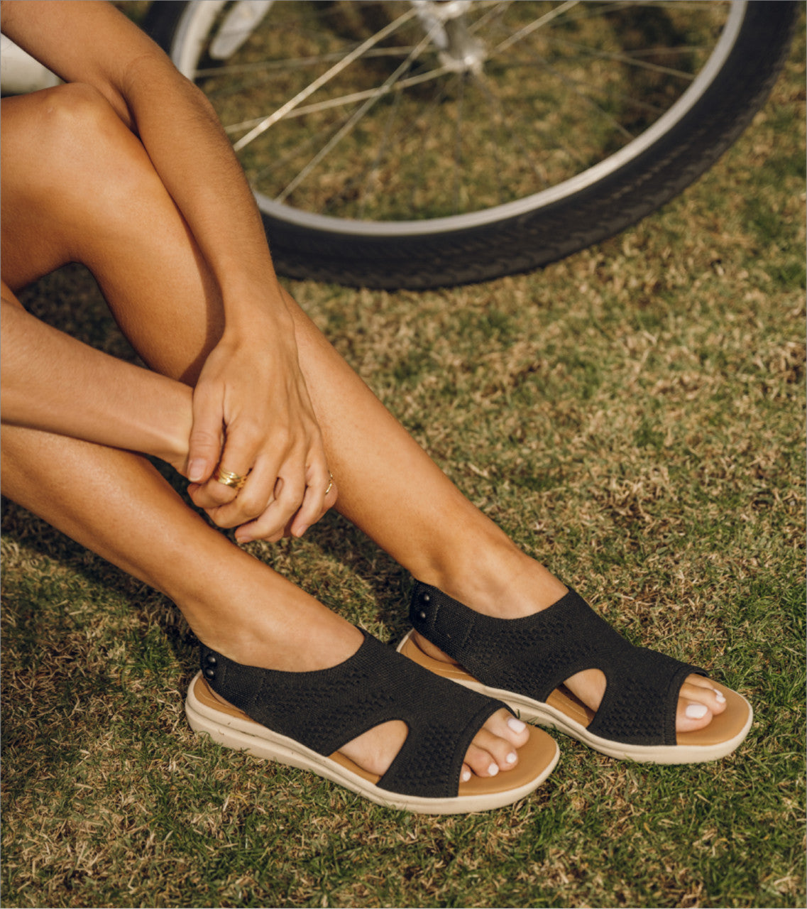 Duffy - Black - Lifestyle Image