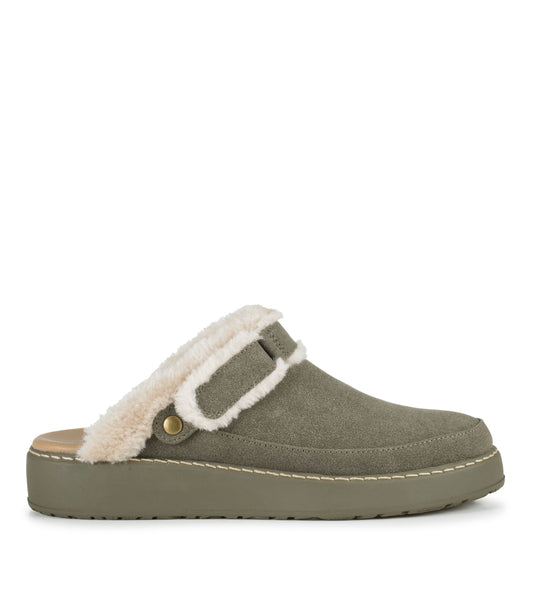 Felisa - Moss - Outside