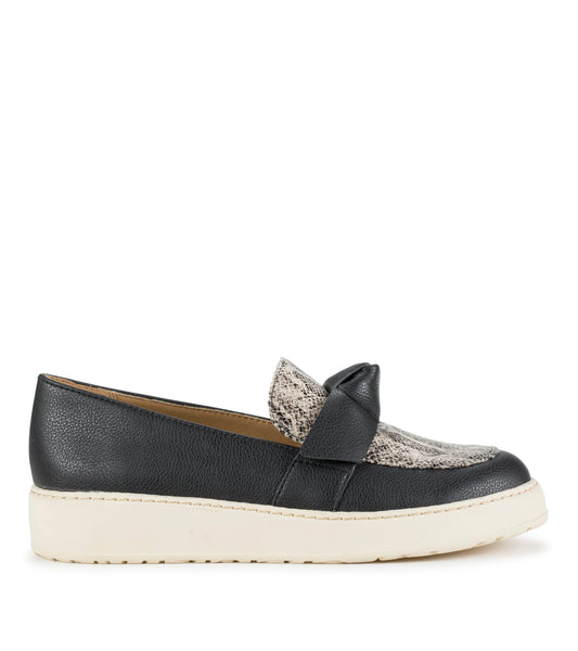 Ferdana - Black Snake - Outside