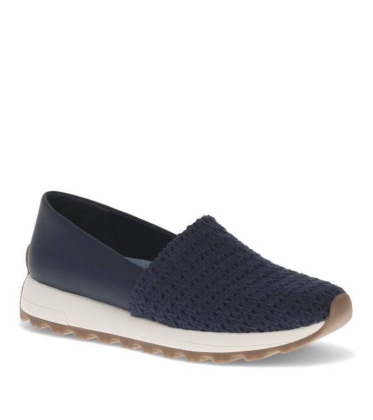 Gennie - Dark Navy - Hero