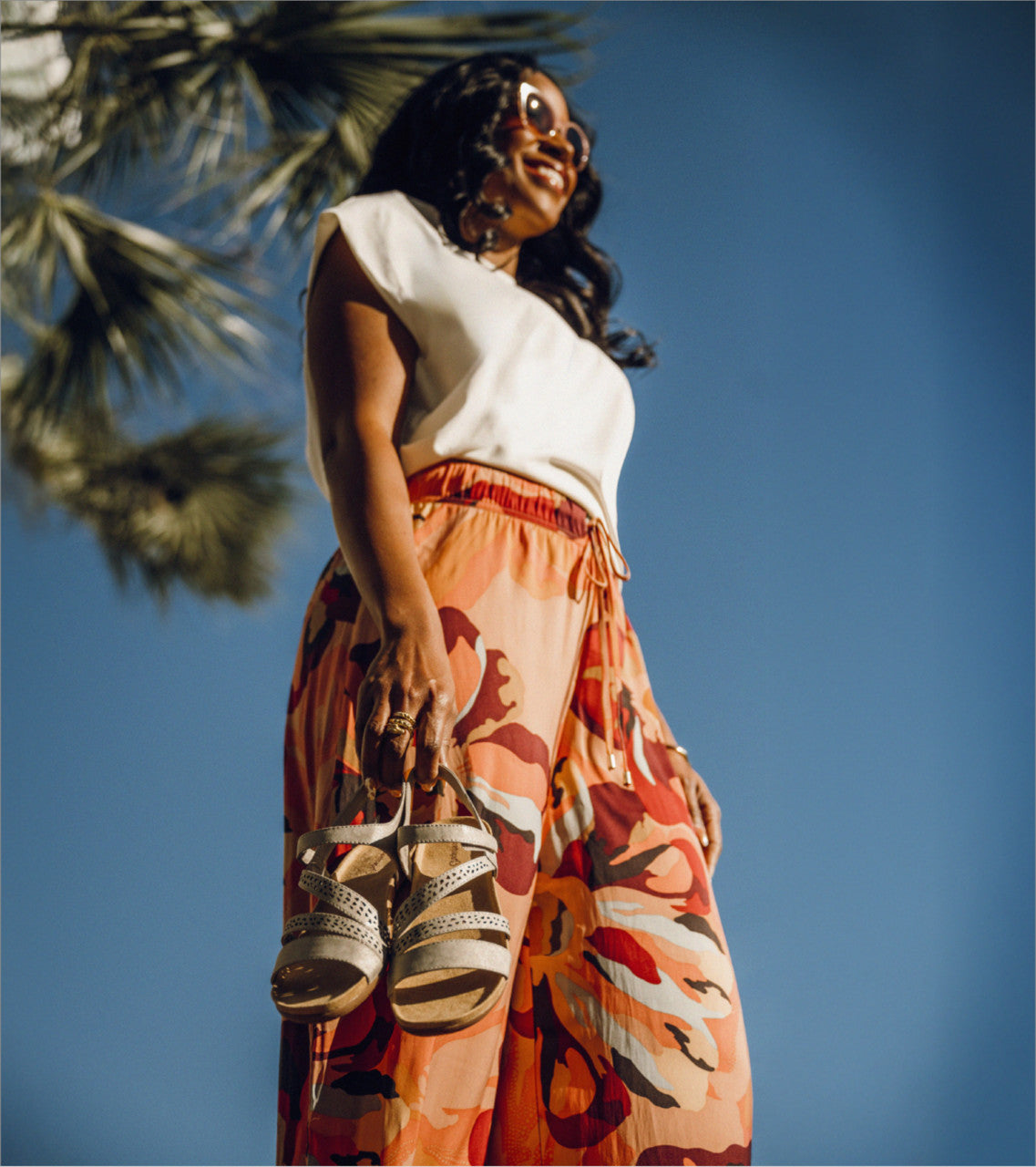 Jinna - Champagne - Lifestyle Image