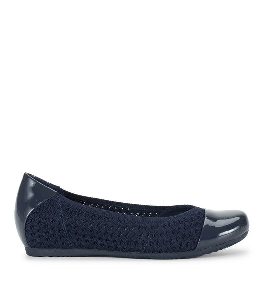Mia - Navy - Outside