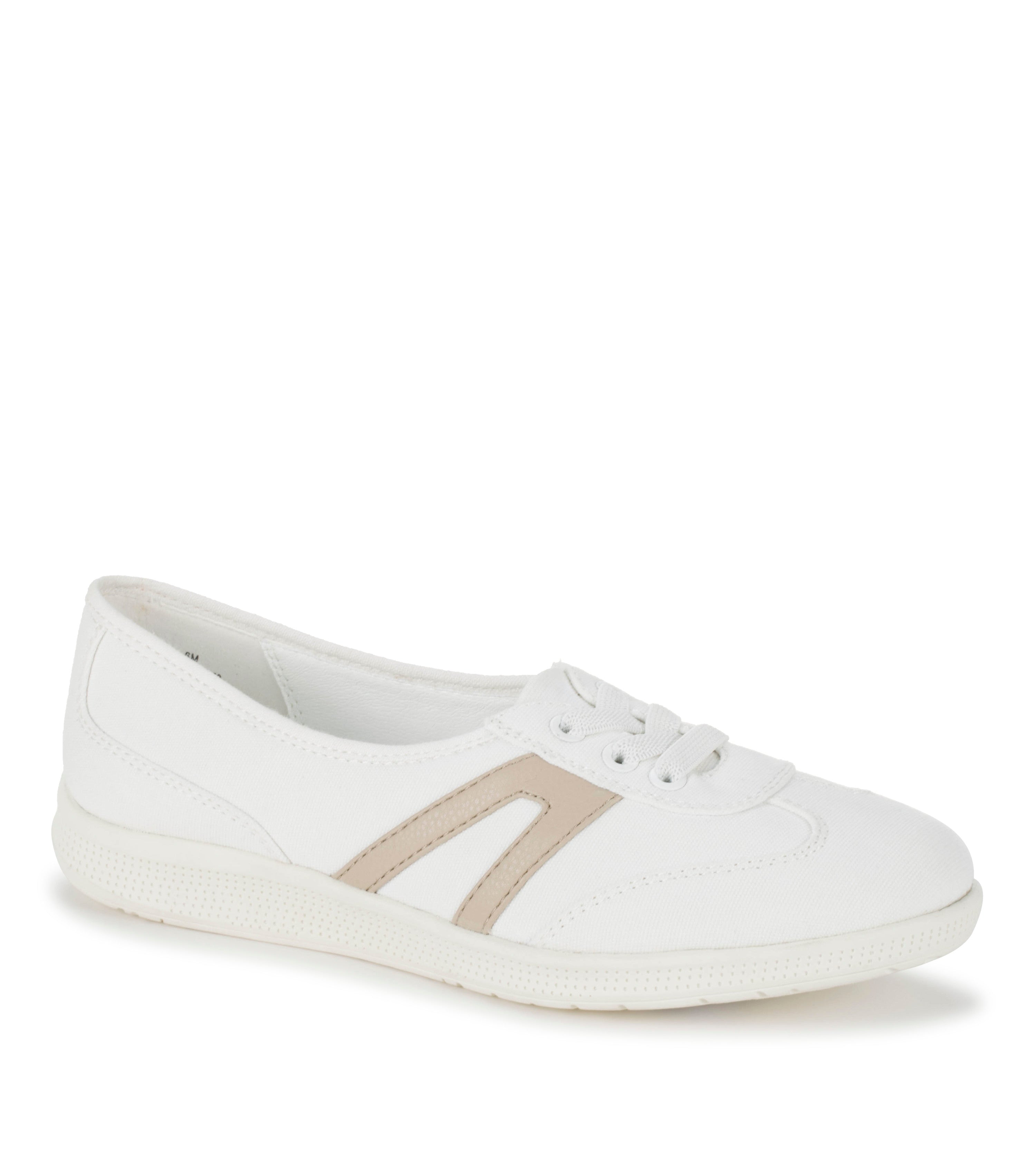 パラノイズ　2nd 白 Vannie Slip On Sneaker | Baretraps Shoes