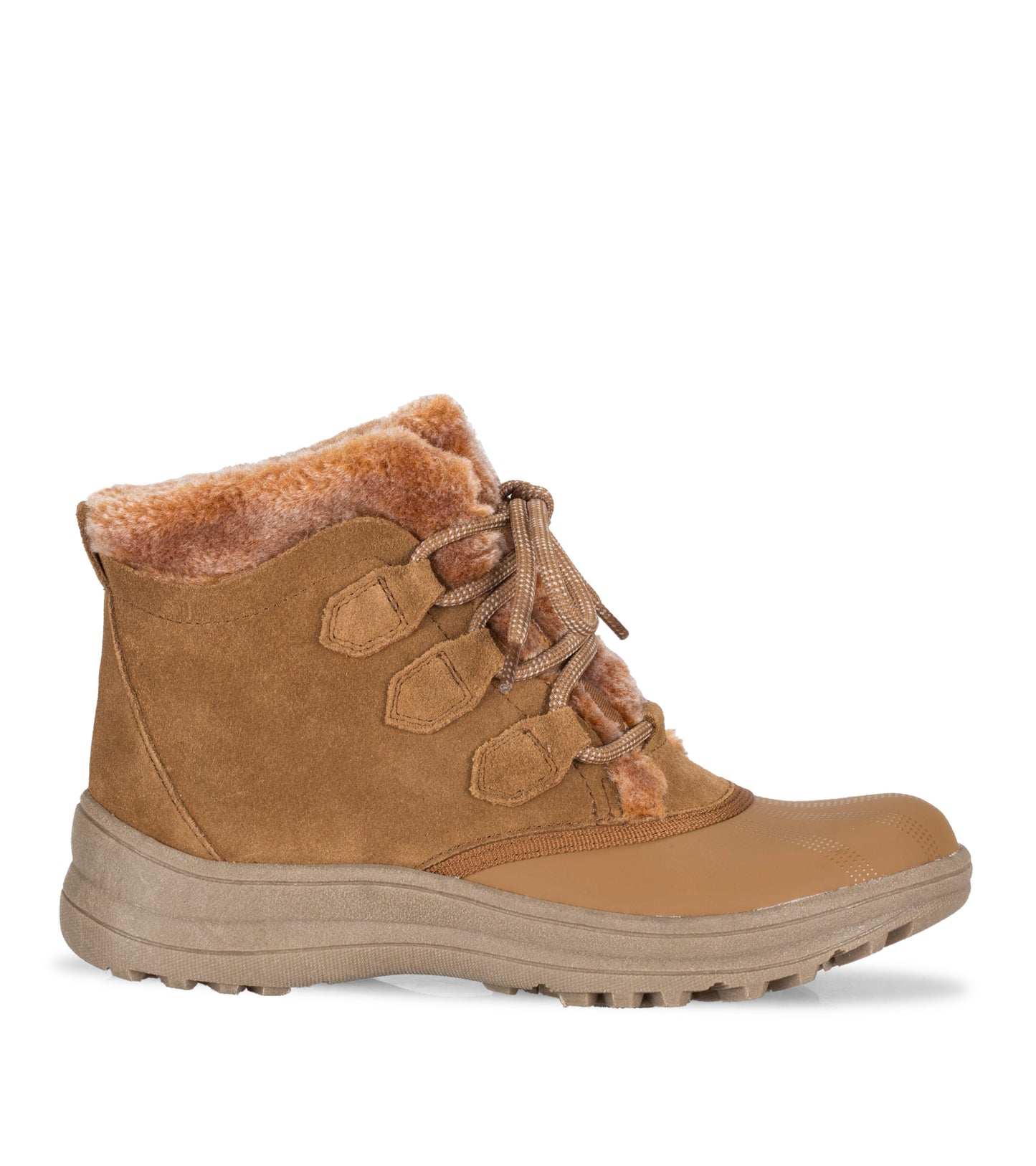 Augustina - Whiskey - Outside