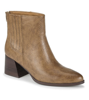 Biana - Saddle - Hero