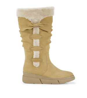 Larenna - Whiskey Suede - Outside