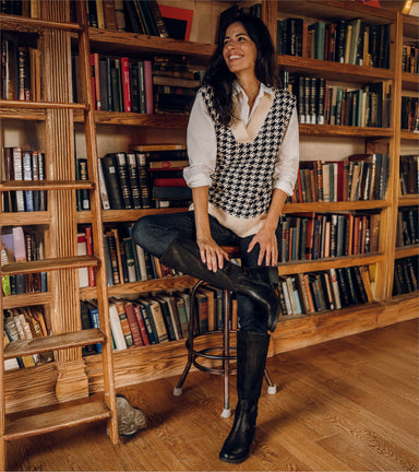 Ornella - Black - Lifestyle Image