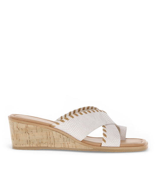 Paige - Cream - Outside