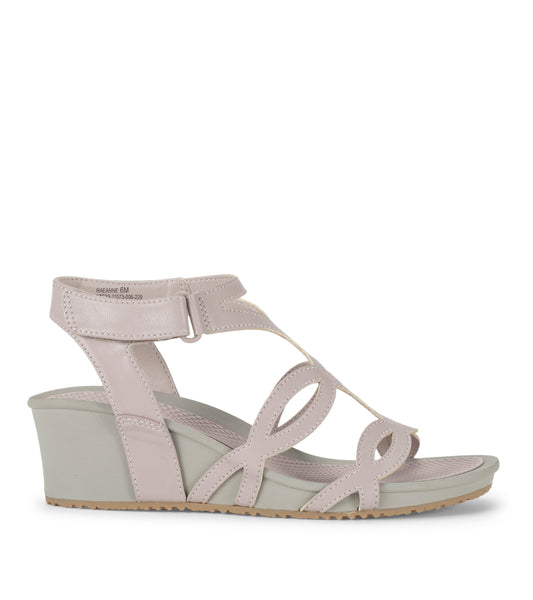 Raeanne - Lavendar Mist - Outside