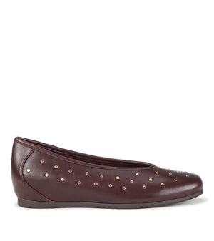 Ryalie Studded - Bloodstone - Outside