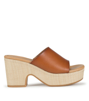 Teah - Dark Caramel - Outside