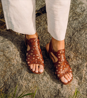 Vayla - Brush Brown - Lifestyle 2 Image