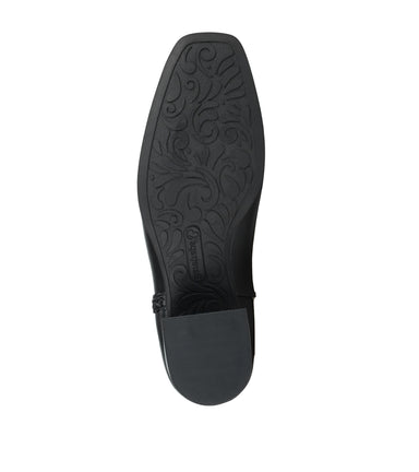 Wakely - Black - Sole